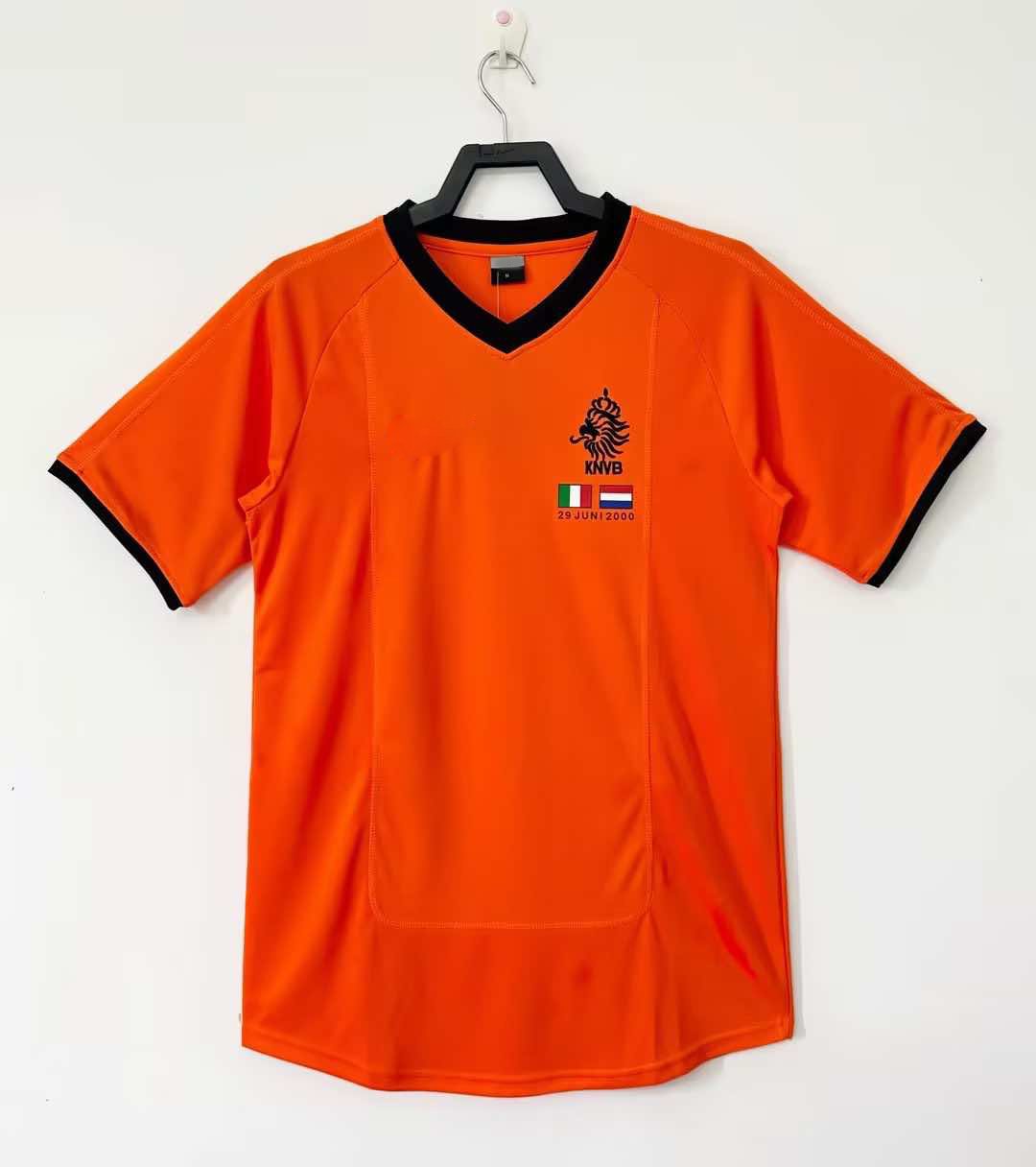 033e133157 2000 season Netherlands Home retro Fan version – Image 1