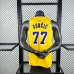 NBA L.A. Lakers 77#DONCIC Luka Dončić