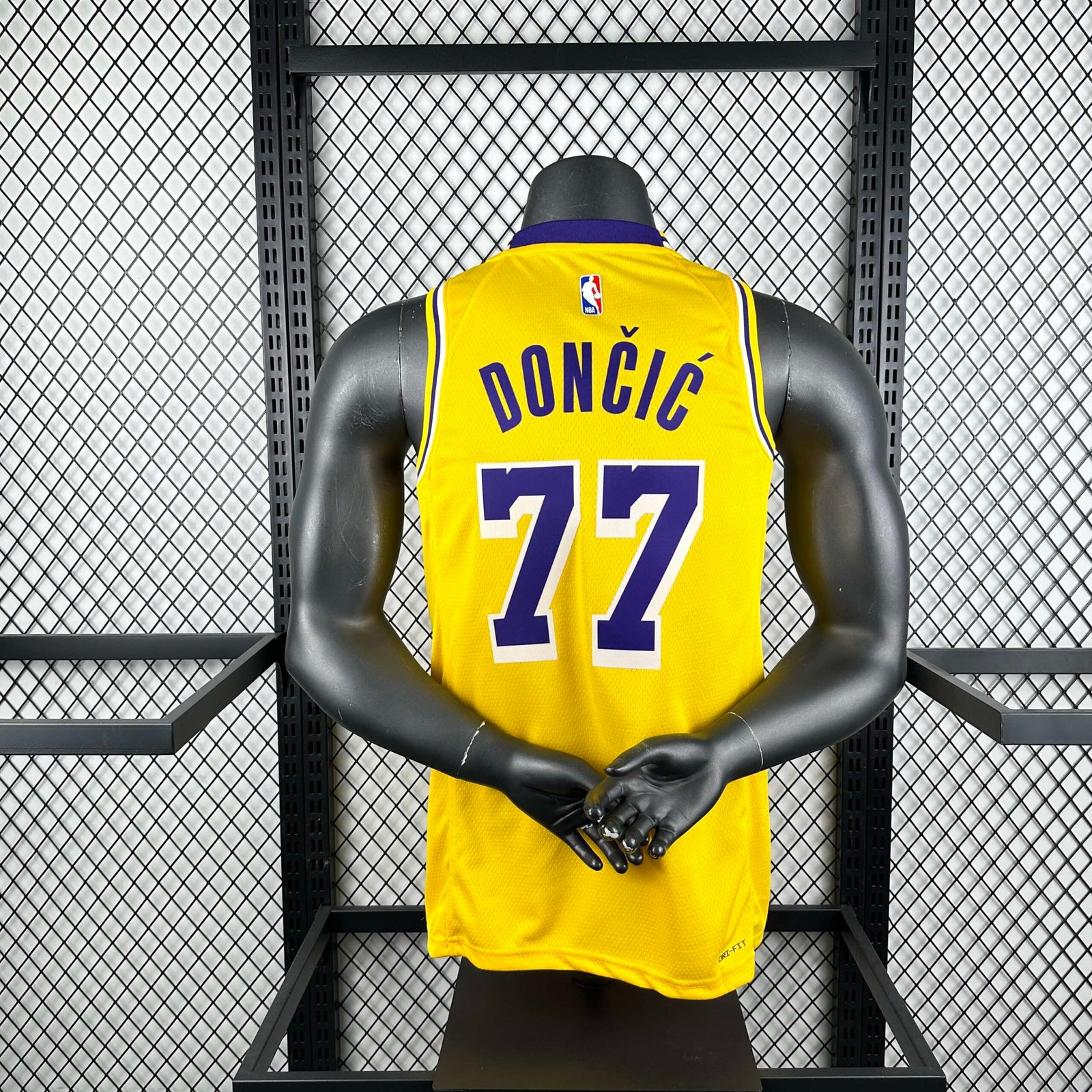 0755bf81fa NBA L.A. Lakers 77#DONCIC Luka Dončić - Imagem 1