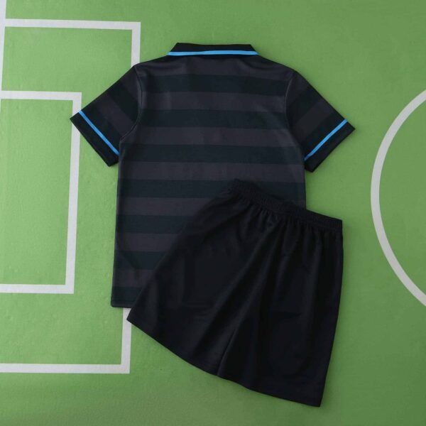 9798 F.C. Internazionale Milano away retro Kids kit - Imagem 13