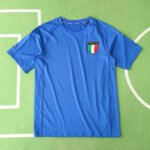 2000 season Italy home retro Fan version