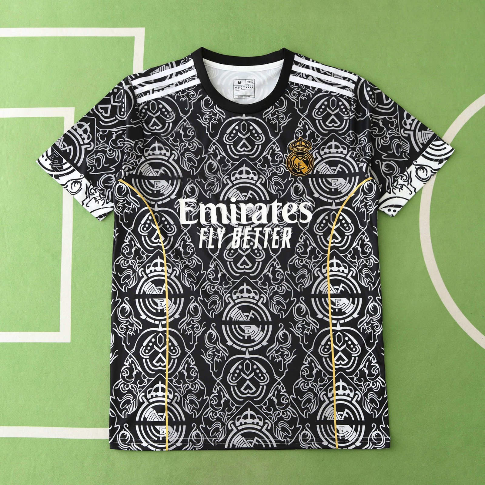 6981844a18-1 2425 season Real Madrid CF Concept version Fan version - Imagem 1