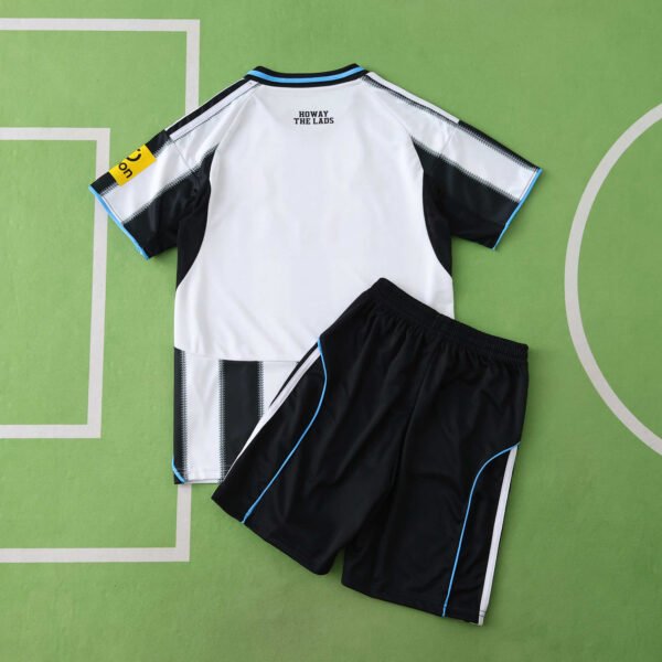 2526 season Newcastle United F.C. home Kids kit - Imagem 10