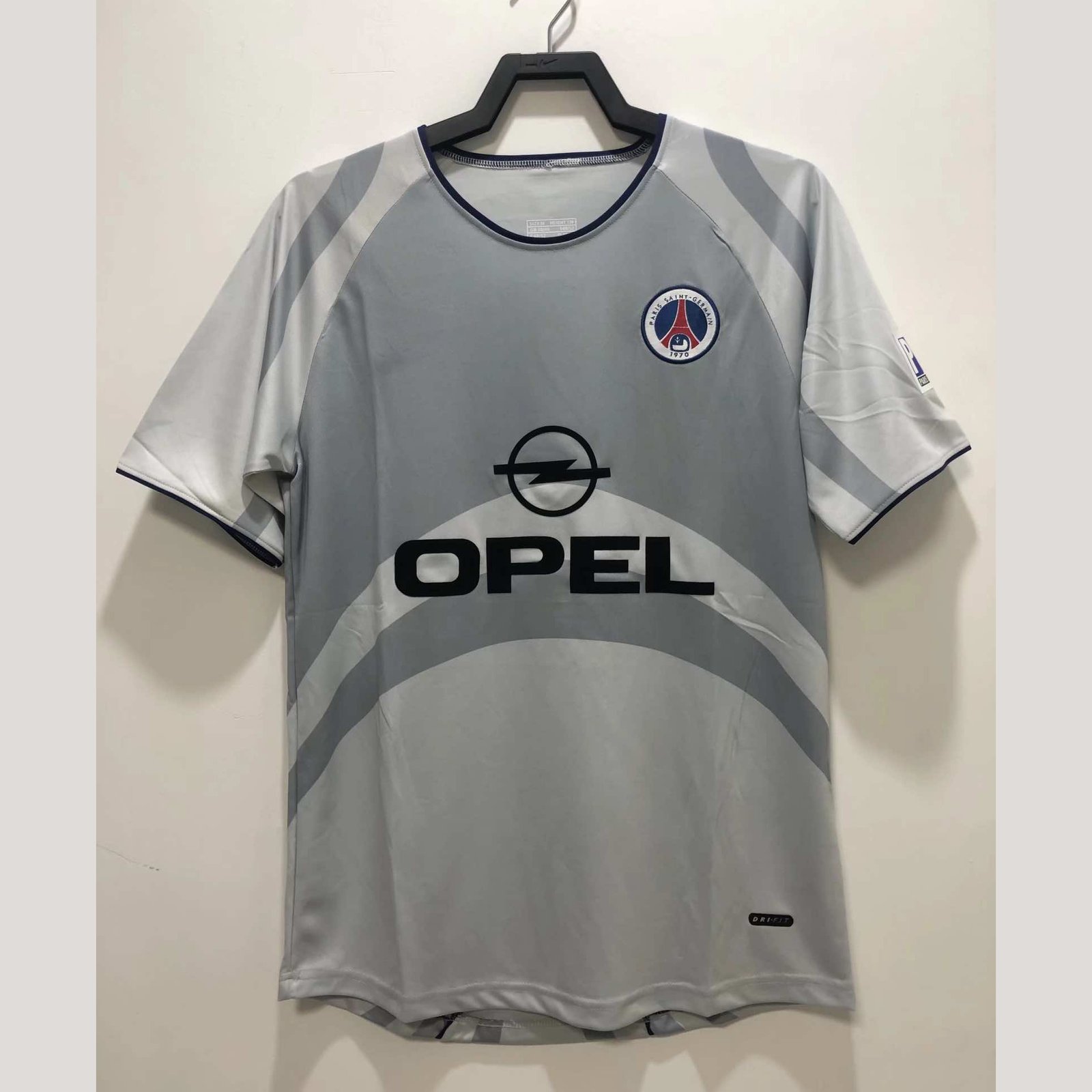 801de1ee42 2001 season Paris away retro Fan version - Imagen 1