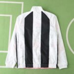 2425 Juventus F.C. Wear on both sides windbreaker - Billede 13