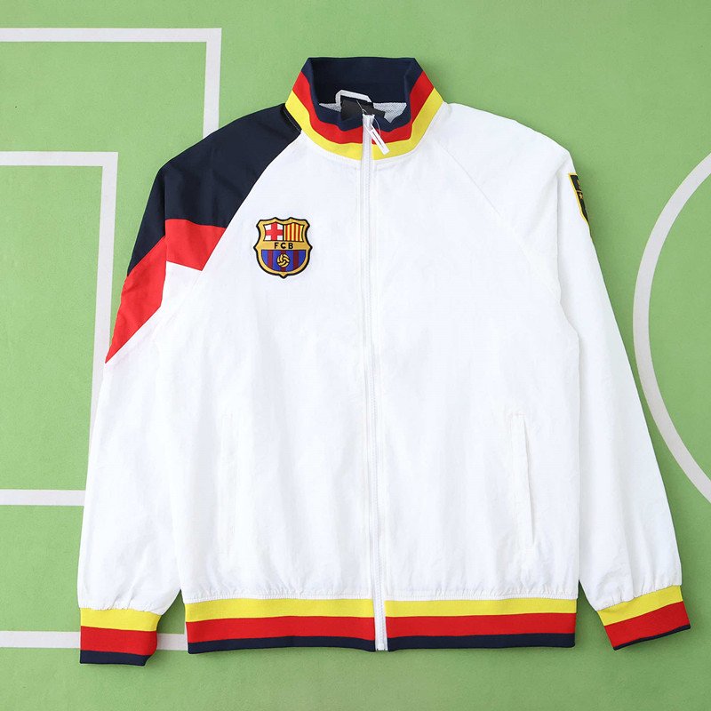 93c67e2b44 2425 FC Barcelona / Barça Hooded windbreaker - Image 1