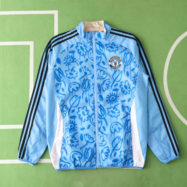 2425 Manchester United F.C. Wear on both sides windbreaker - Billede 2