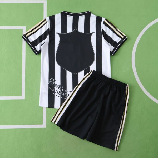 9799 season Newcastle United F.C. home Kids kit - Billede 14