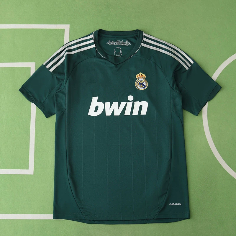 059faf0a05 1213 season Real Madrid CF third retro Fan version - الصورة 1