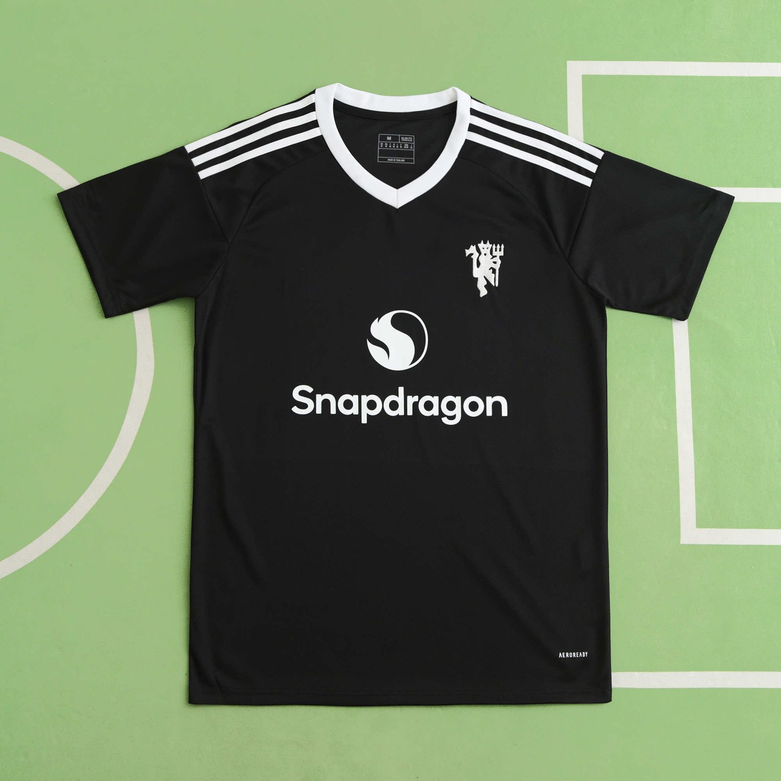 1055237304 2425 Manchester United Black goalkeeper Fan version - Imagen 1