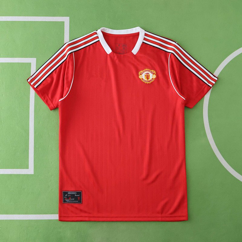 2fe8a4615f 2425 Manchester United F.C. CF retro T shirt - Imagen 1