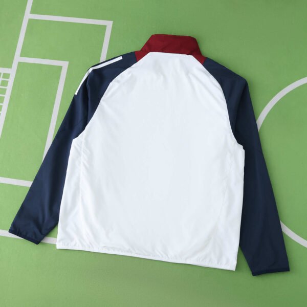 2526 season Manchester United F.C. windbreaker - Imagen 2