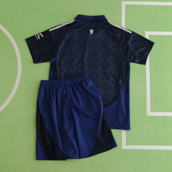⁦2425 season Manchester United away Kids kit⁩ - الصورة ⁦3⁩