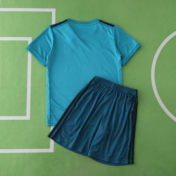 ⁦1718 Real Madrid CF third retro Kids kit⁩ - الصورة ⁦14⁩