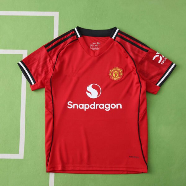 ⁦2526 season Manchester United F.C. home Kids kit⁩ - الصورة ⁦2⁩