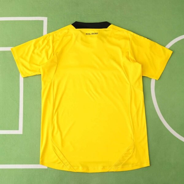 1112 season Real Madrid CF goalkeeper retro Fan version - Image 9