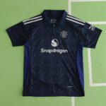 ⁦2425 season Manchester United away Kids kit⁩ - الصورة ⁦2⁩