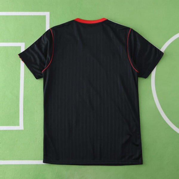 2425 Manchester United F.C. CF retro T shirt - Imagem 8