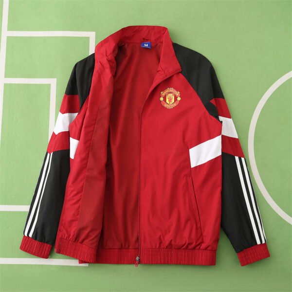 2425 Manchester United F.C. Red windbreaker - Imagen 5